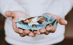 意外不断！白银逆势爆发、美油一度跌逾4% 恐怖数据给黄金多头“下马威”